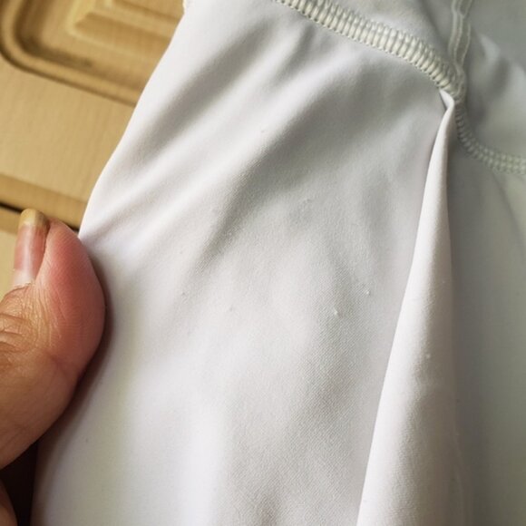 Rare Lululemon White Tennis Skirt with Ruffle Detail Side Slide Size 4 - Picture 8 of 13